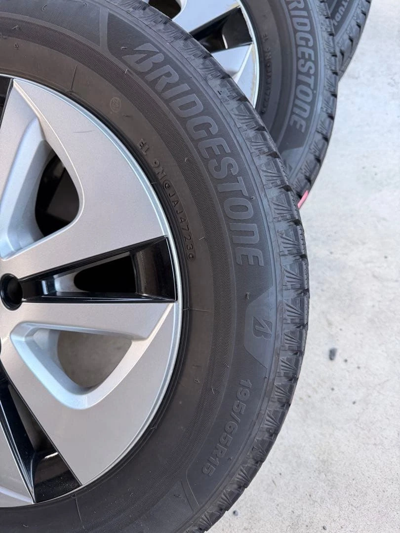 JDM Bridgestone BLIZZAK VRX3 15 Wheel Set No Tires - Image 2