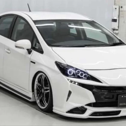 JDM Prius 30 1.8L Super White WALDfull Aero One-off Headcar High-Accur No Tires