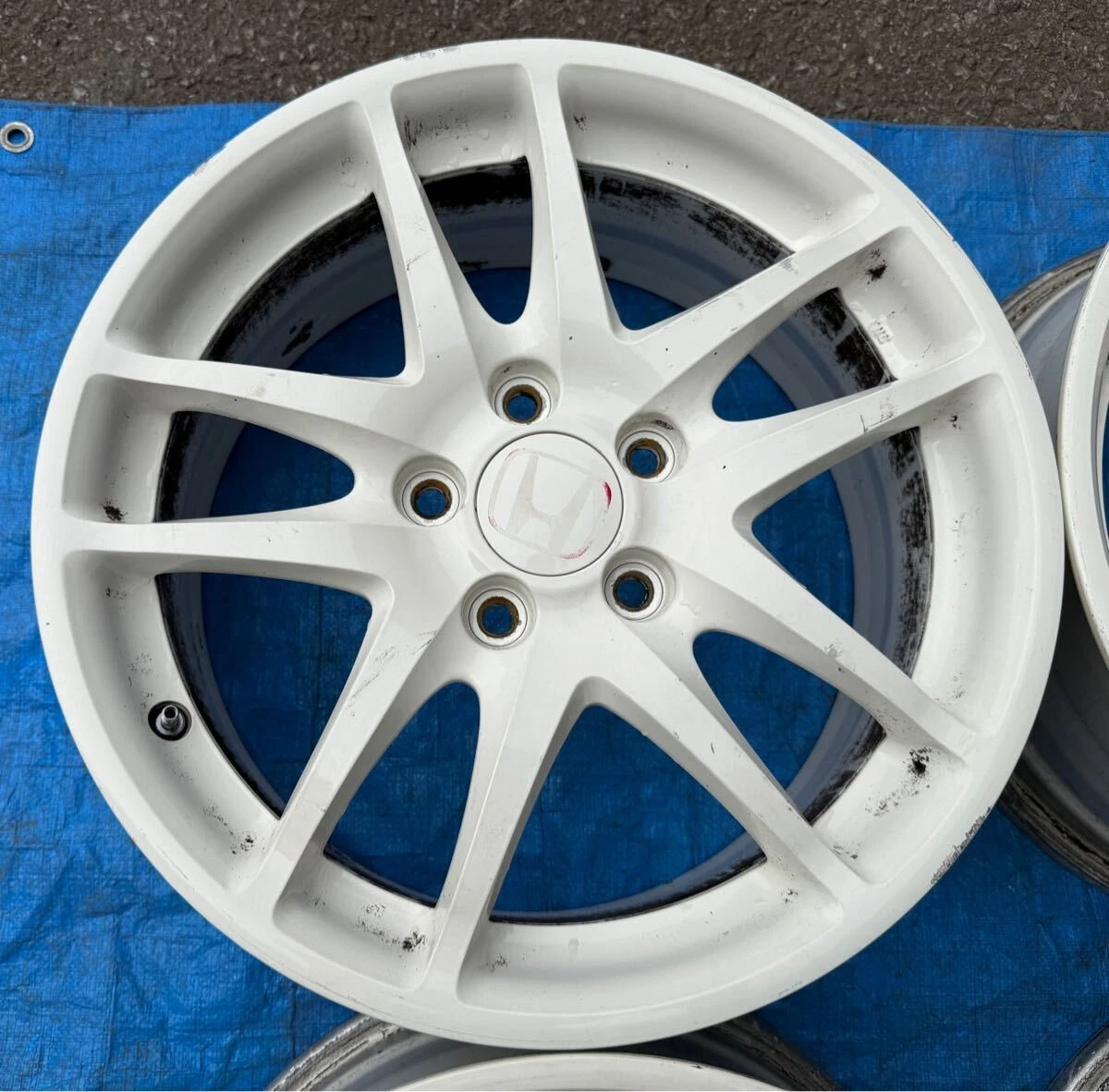 JDM Honda DC5 Integra TypeR OEM 17x7J+60 PCD 114.3 5-hole Part 2 4-Boo No Tires - Image 4