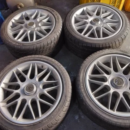 JDM Made in Japan Stich Celsior used 8&9J-18 Current status No Tires