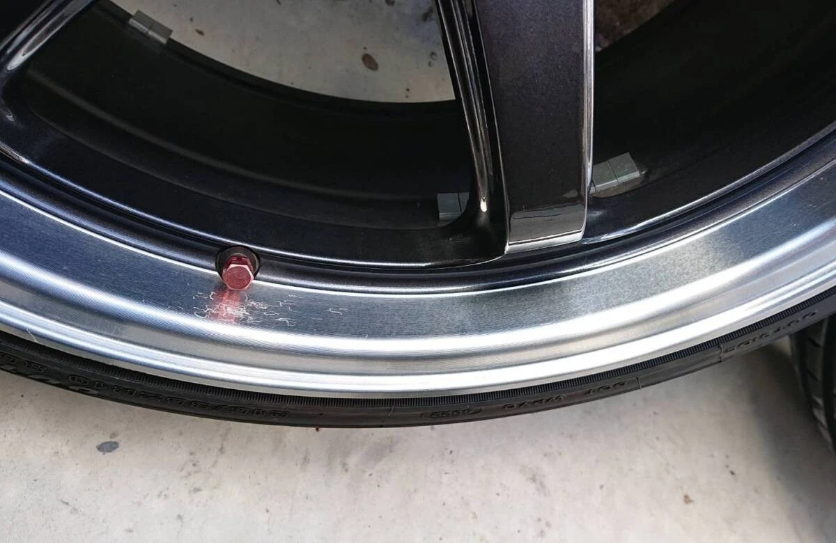 JDM 2Book deep rim 6 spoke 198.5J+35 PCD114.3-5H gunmetal black 215/35 No Tires - Image 3