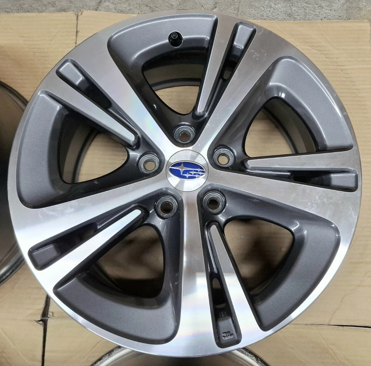 JDM Superb Condition Subaru Levorg Smart Edition Genuine Wheels 4Book No Tires - Image 5