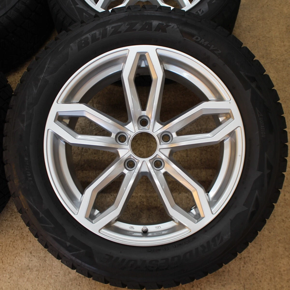 JDM TAS AGA WELT 18 Bridgestone Bridgestone BRIZACK DM-V2 255/55R18 wi No Tires - Image 3