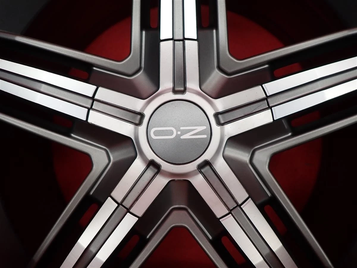 JDM Used OZ DAVID wheels 4Book 7.5J 17PCD114.3 5x45 bolt pattern 75mm No Tires - Image 9
