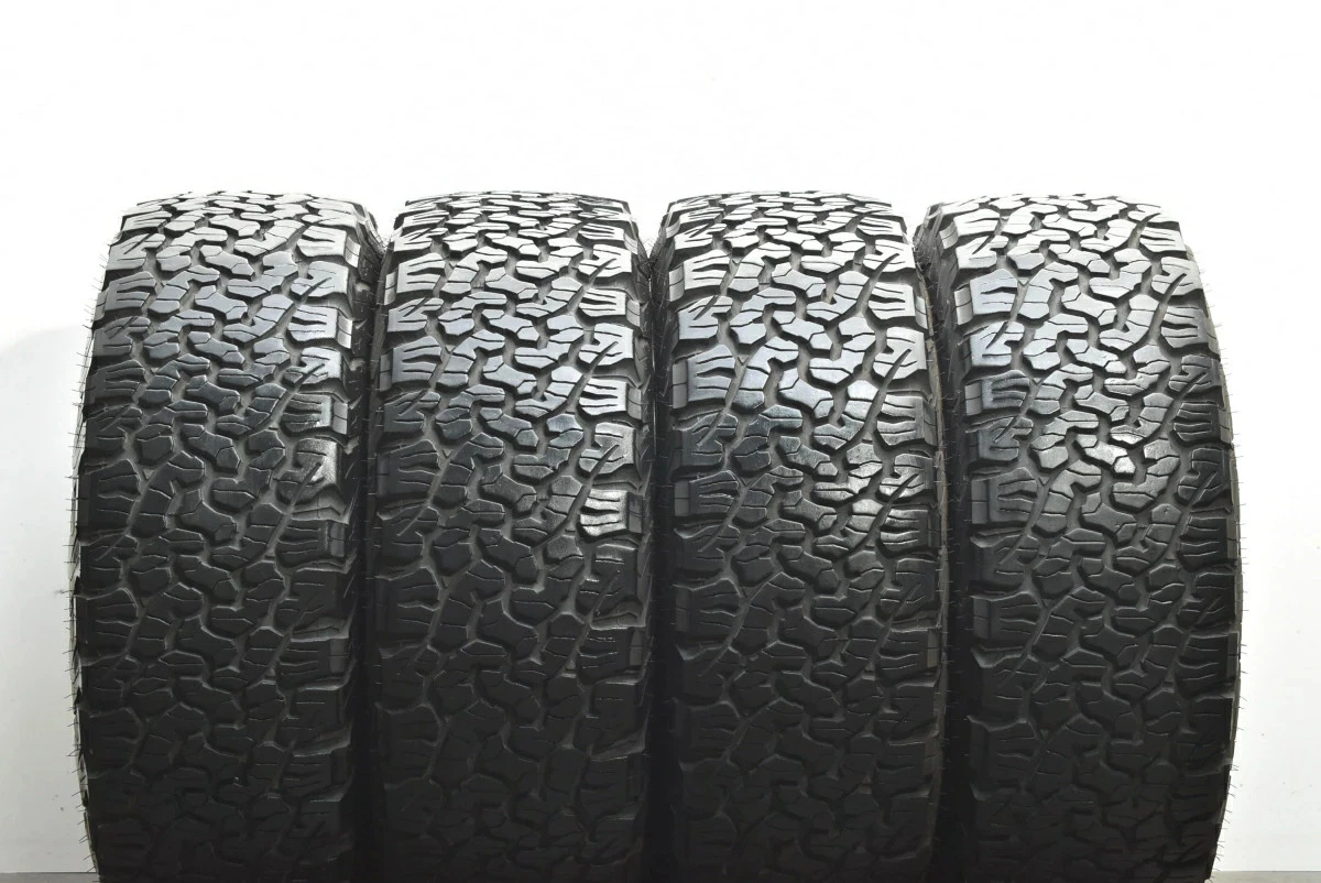 JDM Used RAYS 4-Book Set 178.0J x 17+20 PCD 139.7 LT265/65R17 120/117S No Tires - Image 9