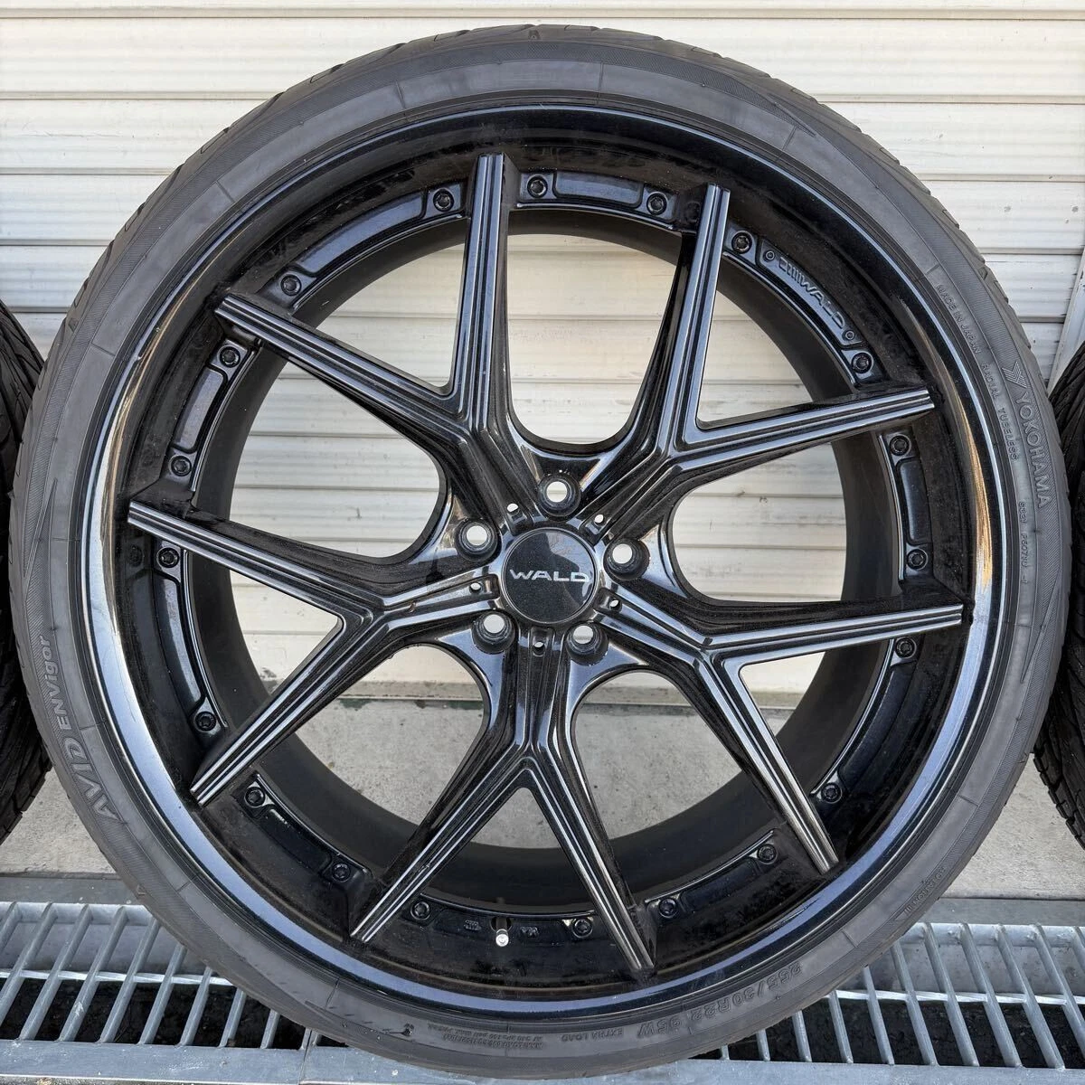 JDM WALD 22 inch x 8.5J Mercedes V-Class Cadillac ELR XTS etc. No Tires - Image 4