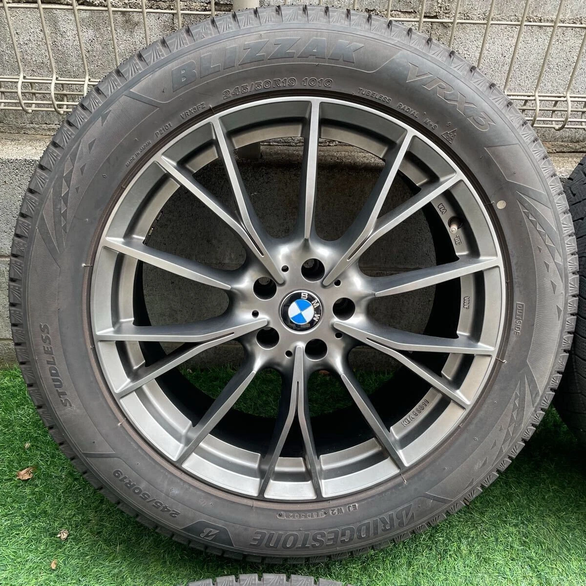 JDM Used BMW G01 X3 G02 X4 G08 iX3 MAK 8J19 H2 offset 30 PCD112 gunmet No Tires - Image 5