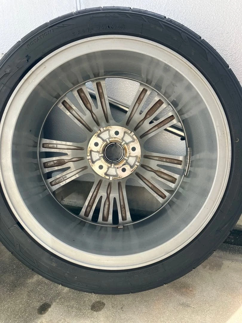 JDM V37 Skyline late model typeSP genuine 19-inch wheels No Tires - Image 7