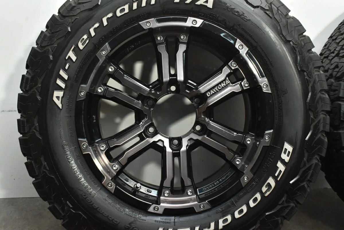 JDM Used RAYS 4-Book Set 178.0J x 17+20 PCD 139.7 LT265/65R17 120/117S No Tires - Image 6