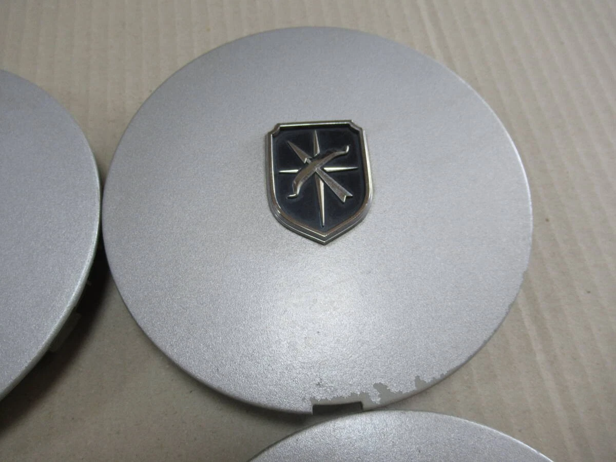 JDM Used Toyota GX81 Chaser genuine center caps silver set of 4 for al No Tires - Image 3