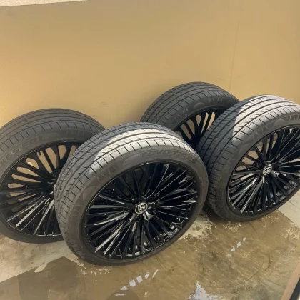 JDM Wald Genuine Line Black 21-inch 4-Book Set with Anti-Theft Lock No Tires