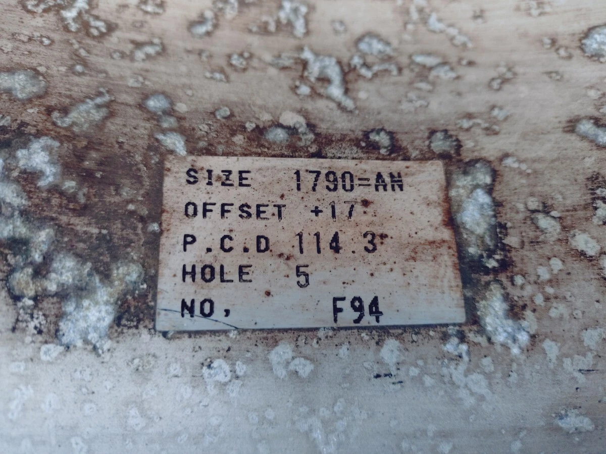 JDM VeilSide / 5-114.3 / 9J +17 // Skyline / BNR32/34/BCNR33 / Impreza No Tires - Image 6