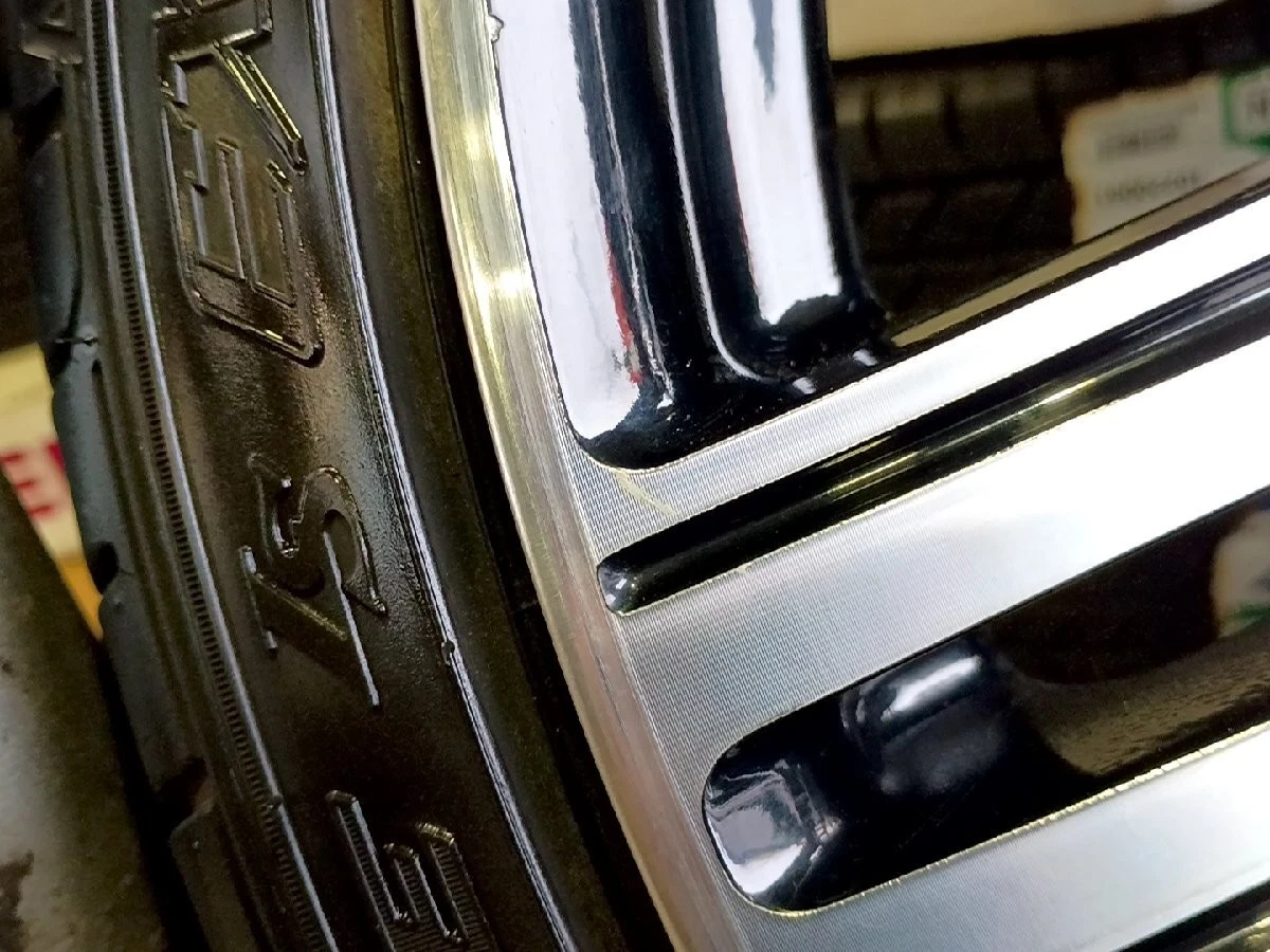 JDM Used set WALD/MAHORA 11CLS-EXE225/35R20 Lowdown 200 series Hiace e No Tires - Image 10