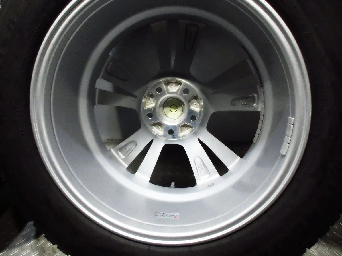 JDM Very low mileage Smartline 365 8.5J+32 PCD112-5L Michelin X-ICE SN No Tires - Image 5