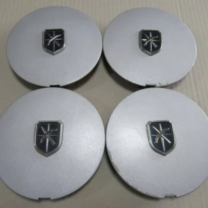 JDM Used Toyota GX81 Chaser genuine center caps silver set of 4 for al No Tires