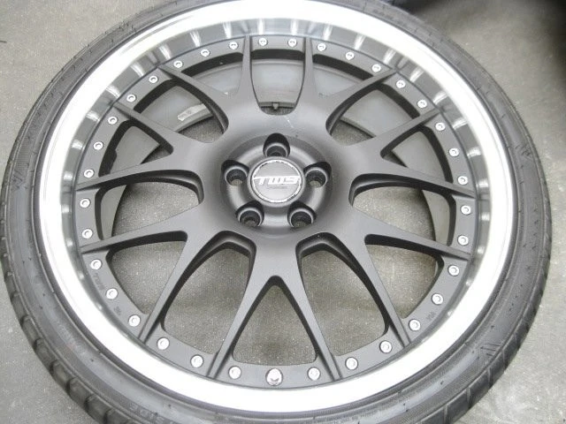 JDM Used TWS Exlete 107M forged 2-piece 19-inch & 225/35R19 4-wheel se No Tires - Image 4