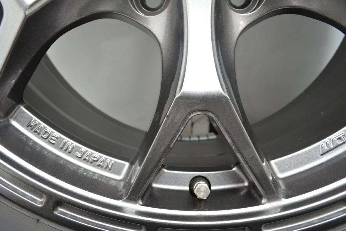 JDM Used JAOS 4-Book Wheel Set 177.5J x 17 +25 PCD 139.7 265/65R17 112 No Tires - Image 8