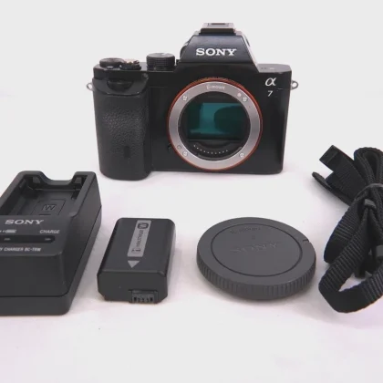 [US Stock] Sony Alpha A7 24.3 MP Mirrorless Camera(Body) (Shutter counts: 21878)