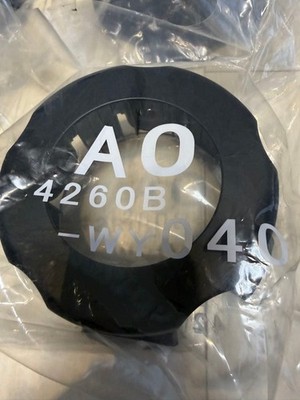 JDM Re-released Land Cruiser 70 wheel center caps 4 individual (No Tires) - 画像 (3)