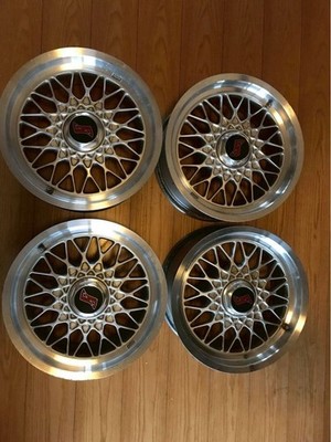 JDM Description: Short-term listing Super rare item R31 Skyline genuin (No Tires) - 画像 (2)