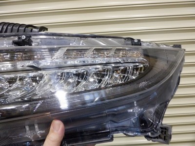 JDM Genuine LED headlight left passenger side for Honda Civic Type R F (No Tires) - 画像 (2)