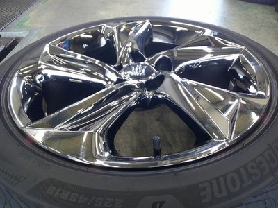JDM Toyota Crown Genuine 18x8.0J +45 PCD114.3 5H 225/45R18 220 Series No Tires - Image 3