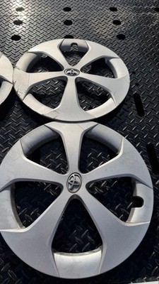 JDM Genuine 15-inch wheel caps for 30 Series Prius set of 4 (No Tires) - 画像 (2)