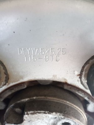 JDM Nissan Civilian Bus Genuine Wheel Caps Set of 4 Also available for (No Tires) - 画像 (7)