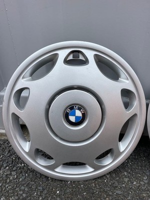 JDM BMW 318i Touring Genuine Wheel Caps Set of 4 (No Tires) - 画像 (2)