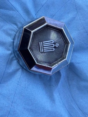 JDM Toyota Crown Genuine Center Cap 3 Individual Oni-Kura Kujira (No Tires)