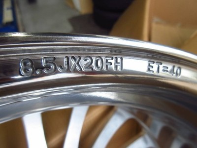 JDM Fully repaired Carlson 1/16 Ultralight 20-inch 8.5J +40 wheels. Fi (No Tires) - 画像 (10)