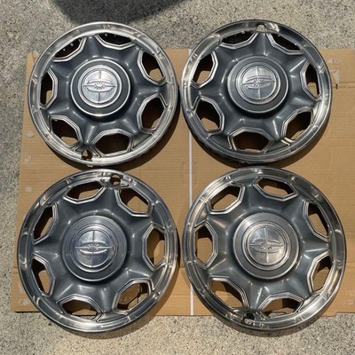 JDM Old car Toyota genuine wheel caps (No Tires)