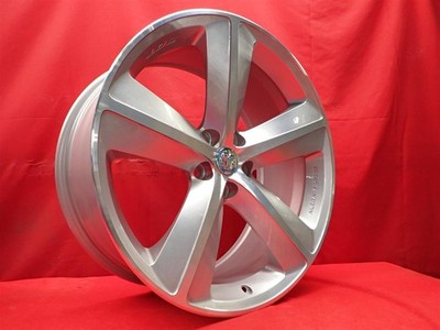 JDM Rare and scarce on the market DODGE Challenger SRT8 Genuine Used W (No Tires) - 画像 (2)