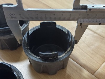 JDM WORK Equip center caps set of 3 sold individually for older cars. No Tires - 画像 (10)