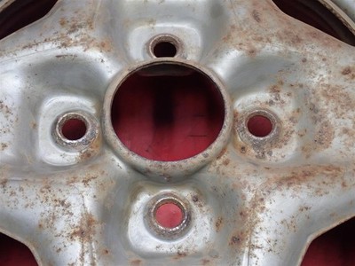 JDM Skyline Japan C210 genuine steel 4.5J-14 PCD114.3 4 holes +25 hub No Tires - Image 4