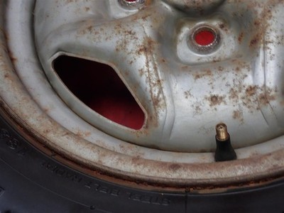 JDM Skyline Japan C210 genuine steel 4.5J-14 PCD114.3 4 holes +25 hub No Tires - Image 7