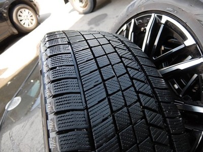 JDM AME Regina 18 inch studless set Bridgestone VRX3 Alphard Vellfire No Tires - Image 6