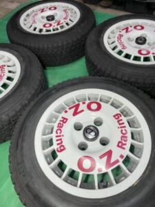 JDM OZ Racing Ruote 15x7J +45 4×114.3 4-Wheel Set (No Tires)
