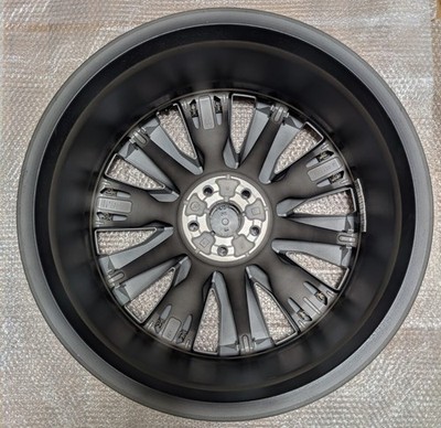 JDM Toyota Crown Estate RS with original wheels 4-book New carToyo No Tires - Image 6