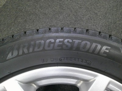 JDM Used winter tire set for X3 G01 X4 G02: Bridgestone Zack VRX3 245/ No Tires - Image 6