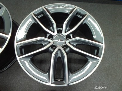 JDM Excellent condition X247 GLB35/H247 GLA35 AMG 5-twin-spoke 8J-19+4 No Tires - Image 3
