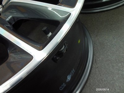 JDM Excellent condition X247 GLB35/H247 GLA35 AMG 5-twin-spoke 8J-19+4 No Tires - Image 7
