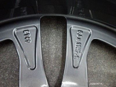 JDM Excellent condition X247 GLB35/H247 GLA35 AMG 5-twin-spoke 8J-19+4 No Tires - Image 9