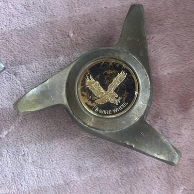 JDM C199-6 Rare Triple Spinner Dayton Roadster Wire Wheel Center Caps No Tires - Image 3