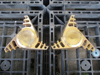 JDM Rare Roadster wire pan type 3-bar center cap gold for old Lowrider No Tires