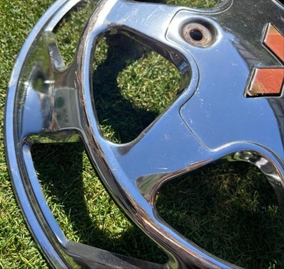 JDM Mitsubishi Canter/Fighter Genuine Chrome Wheel Caps Set of 2 (No Tires) - 画像 (3)