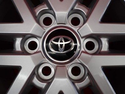 JDM Rare imported car parts: TOYOTA USToyota Tundra XK70 genuine used No Tires - Image 8