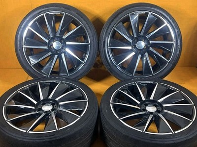 JDM Custom WALD Valkas B11C 22-inch 9J +33 PCD114.3 wheels on Nitto NT No Tires