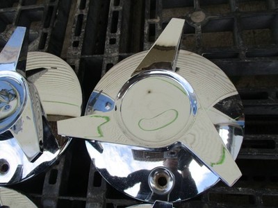 JDM Rare LA Wire McLean Wire Pan Type 3-Bar Center Cap Chrome Plated f No Tires - Image 2