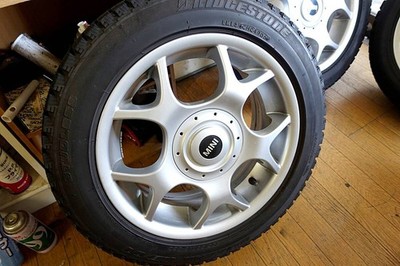 JDM BMW MINI wheels + tires over 95% tread remaining genuine parts 16" (No Tires) - 画像 (2)